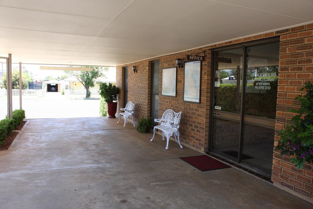 Mid Town Inn Narrabri Exterior foto