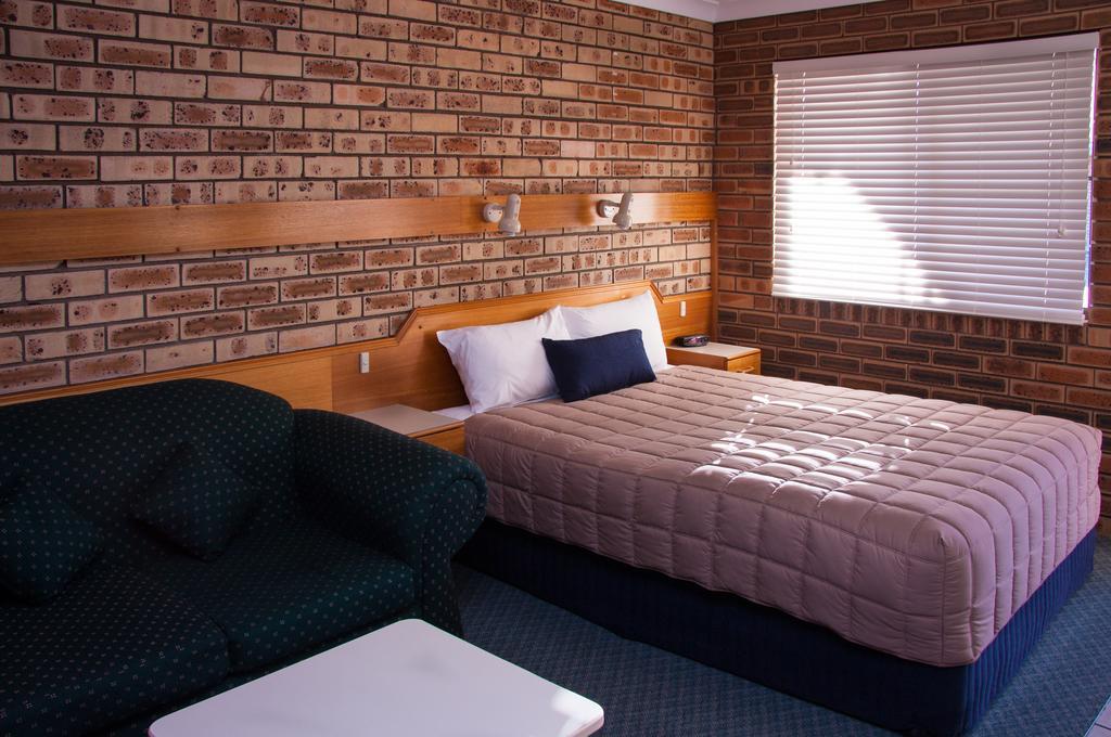 Mid Town Inn Narrabri Habitación foto