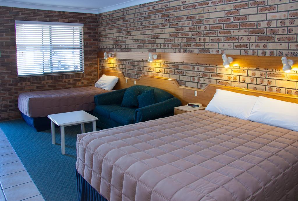 Mid Town Inn Narrabri Habitación foto